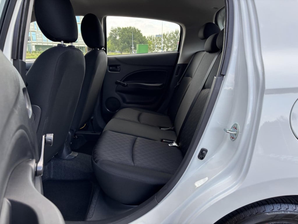 Mitsubishi Space Star 1.2 connect+ | apple carplay/android auto | aircondit