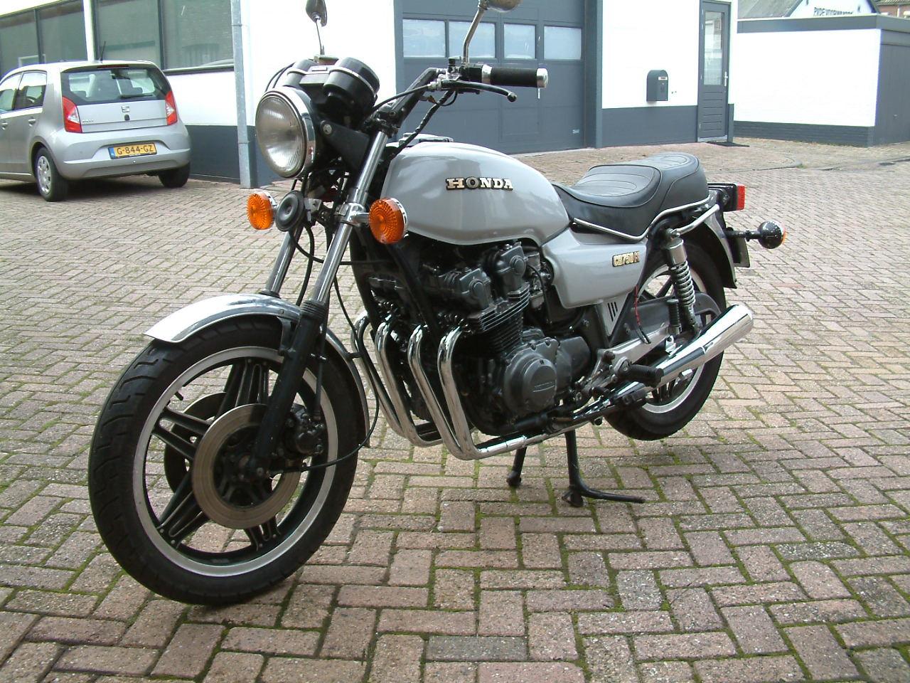 Honda 750 K  60000 km    bouwjaar  1980