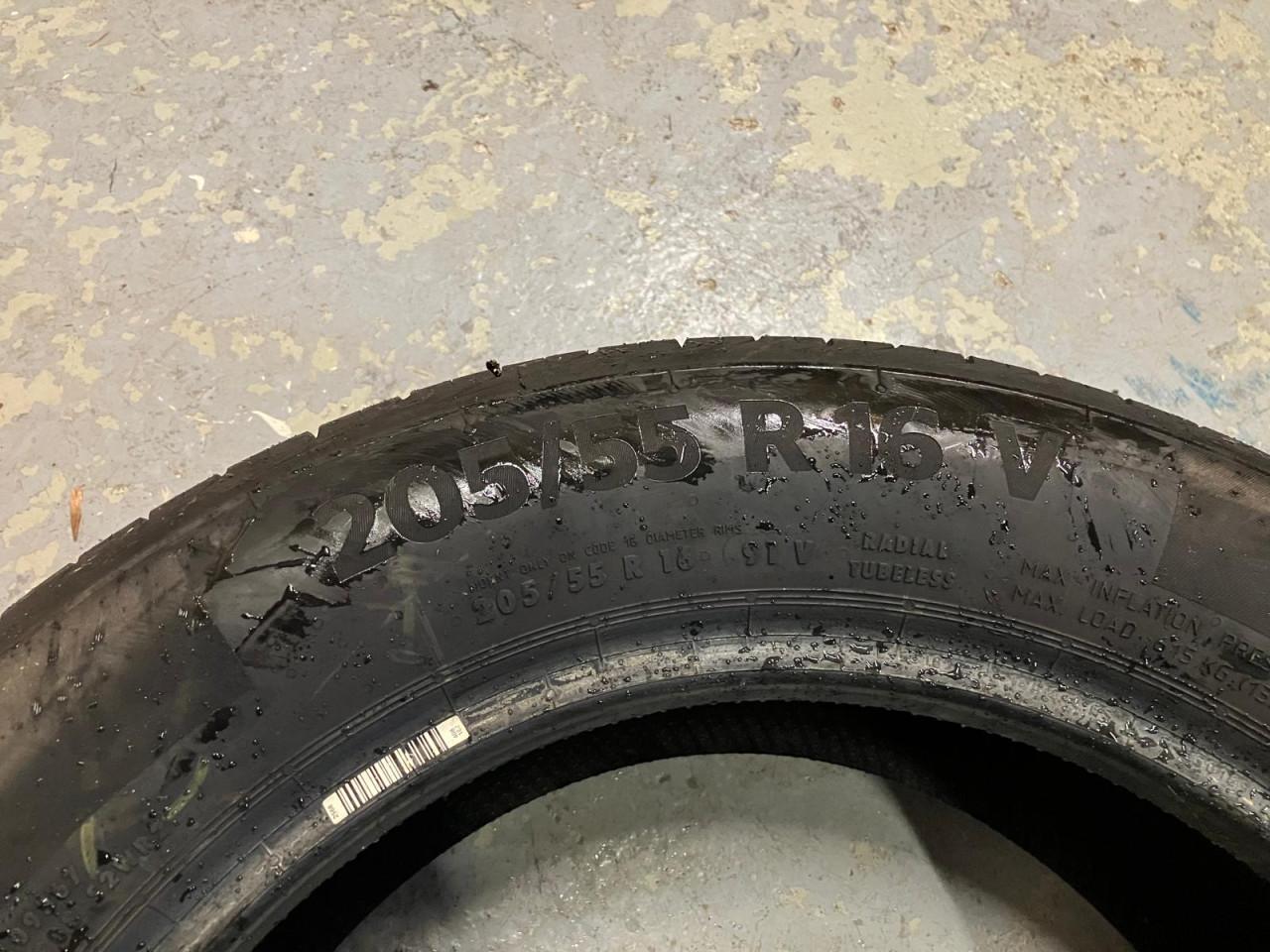2x Continental 205/55R16V 91V nieuw !!