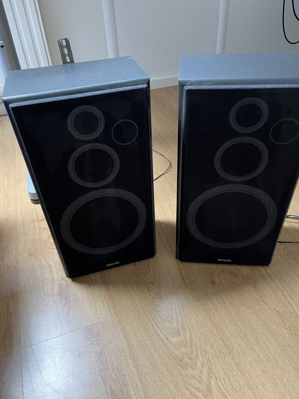 Twee luidspreker boxen, Philips