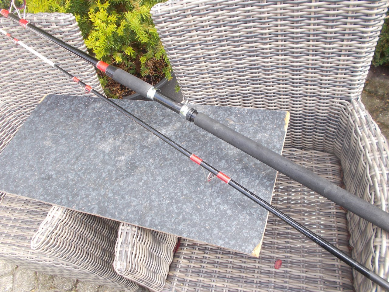 Silstar tweedelige boothengel , lengte 240 cm , werpgewicht tot 300 gram