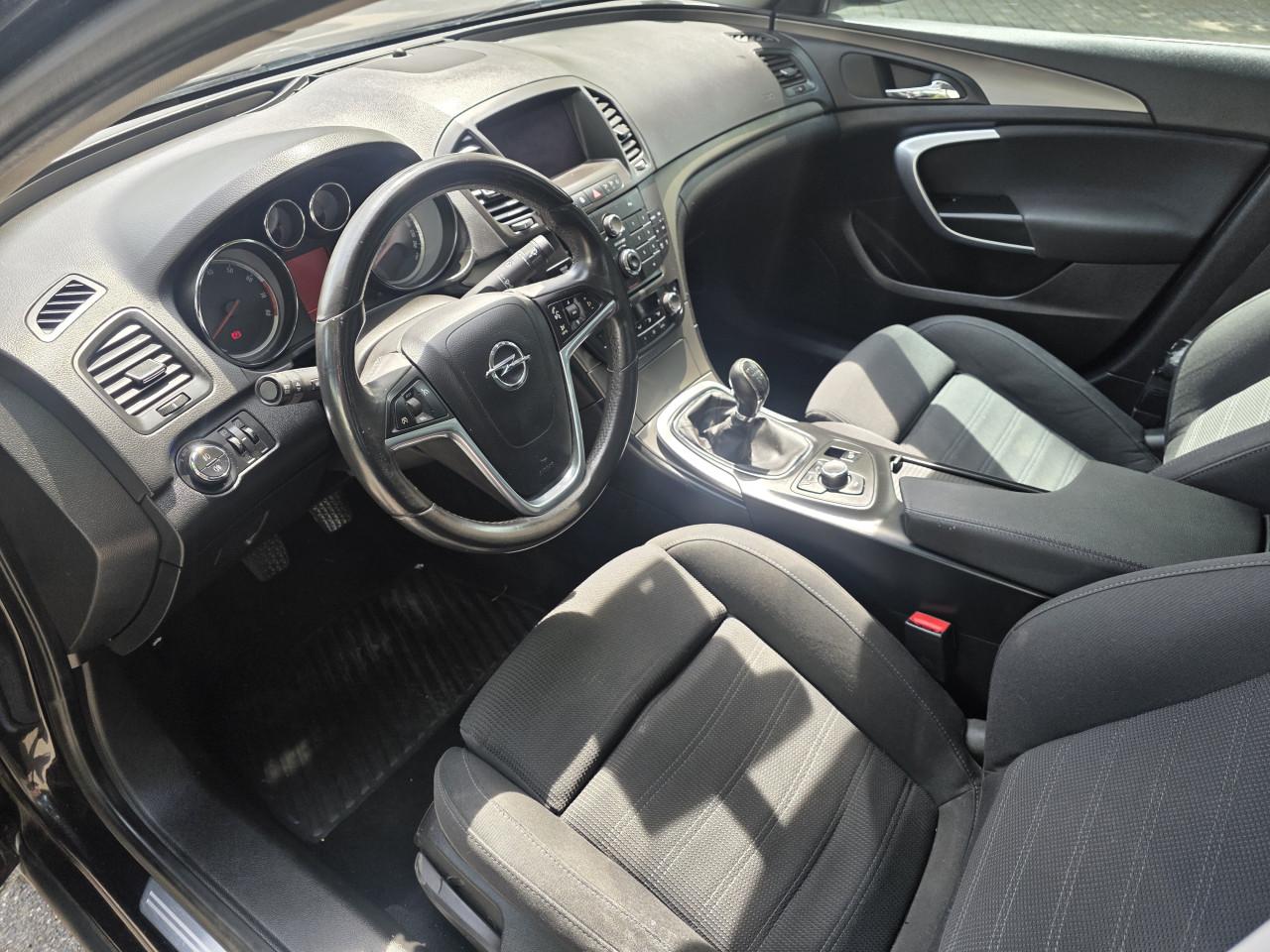 Koopje zeer nette Opel Insignia 1.8i Cosmo