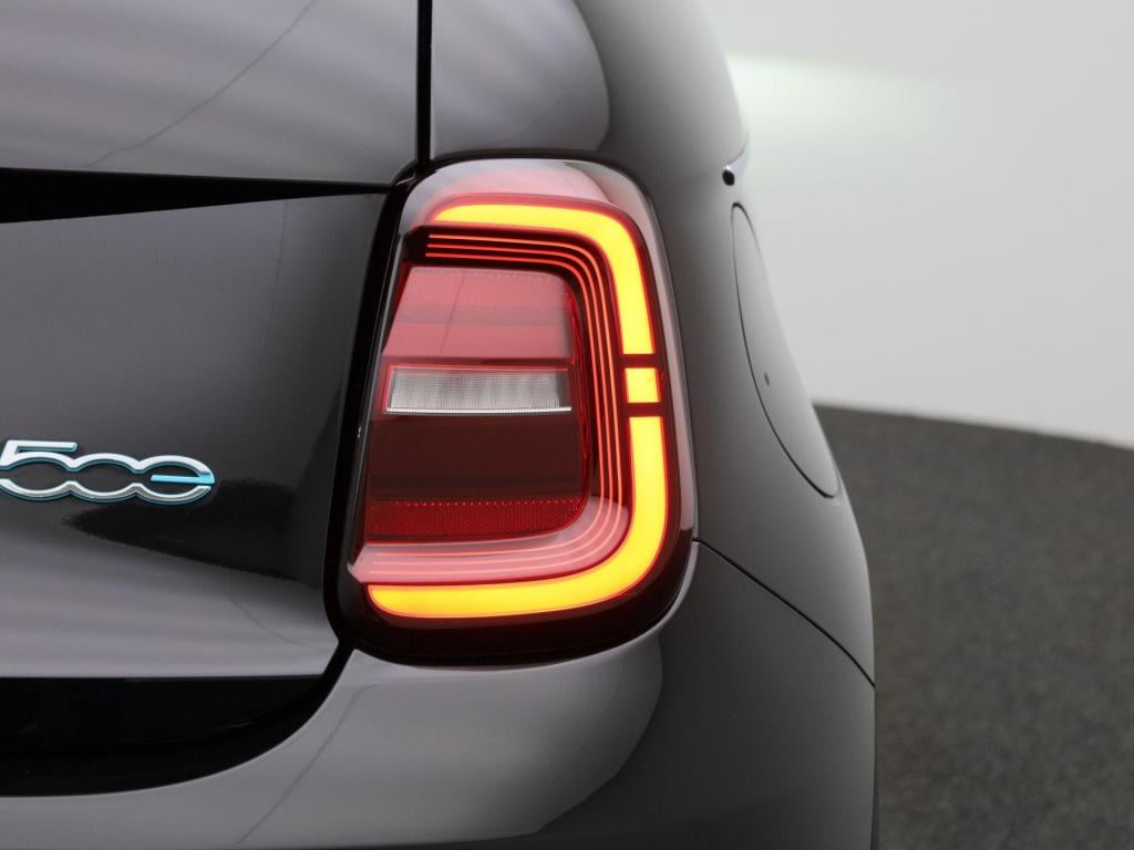 Fiat 500 3+1 la prima by bocelli 42 kwh | apple carplay / android auto | jb