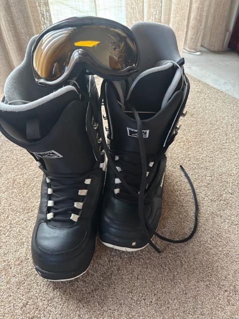 Burton snowboard schoenen maat 46 z.g.a.n.