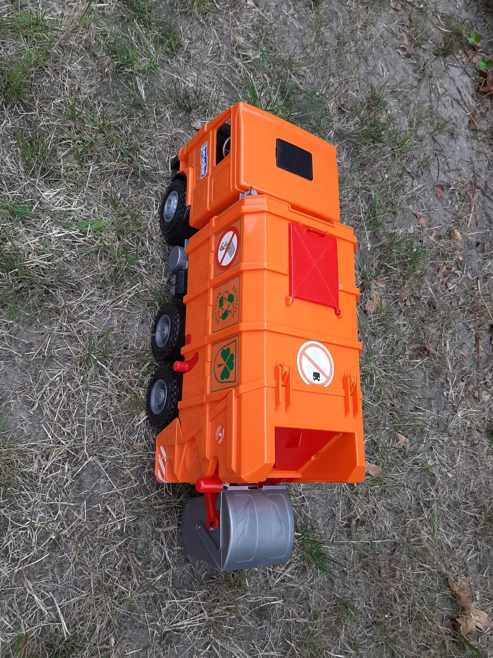 Bruder vuilniswagen