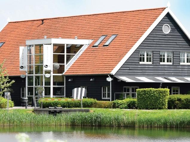 2 recreatie woningen te koop op eigen grond