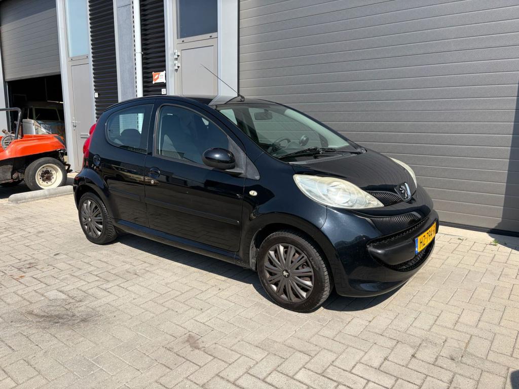 Peugeot 107 1.0-12v xr/airco/5 deurs/metallic/leuke auto/
