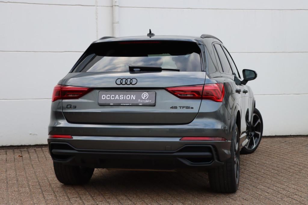 Audi Q3 45 tfsi e s edition 245pk s tronic | soh 99,7% |