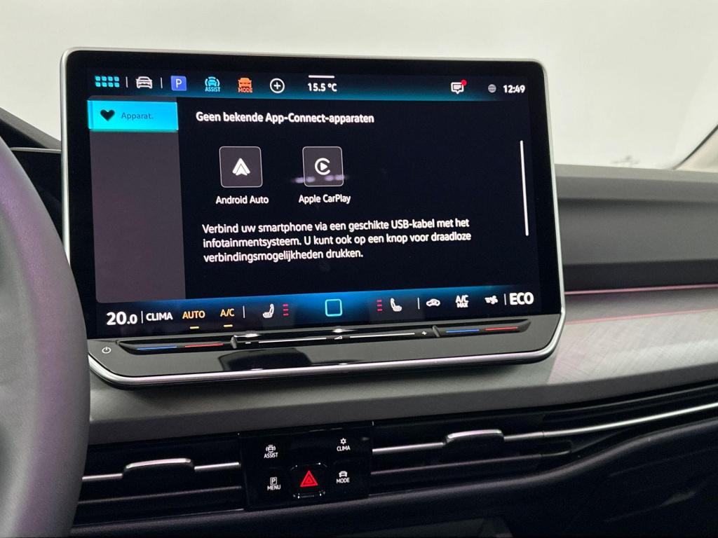 Volkswagen Golf life edition plug in hybride 204 pk