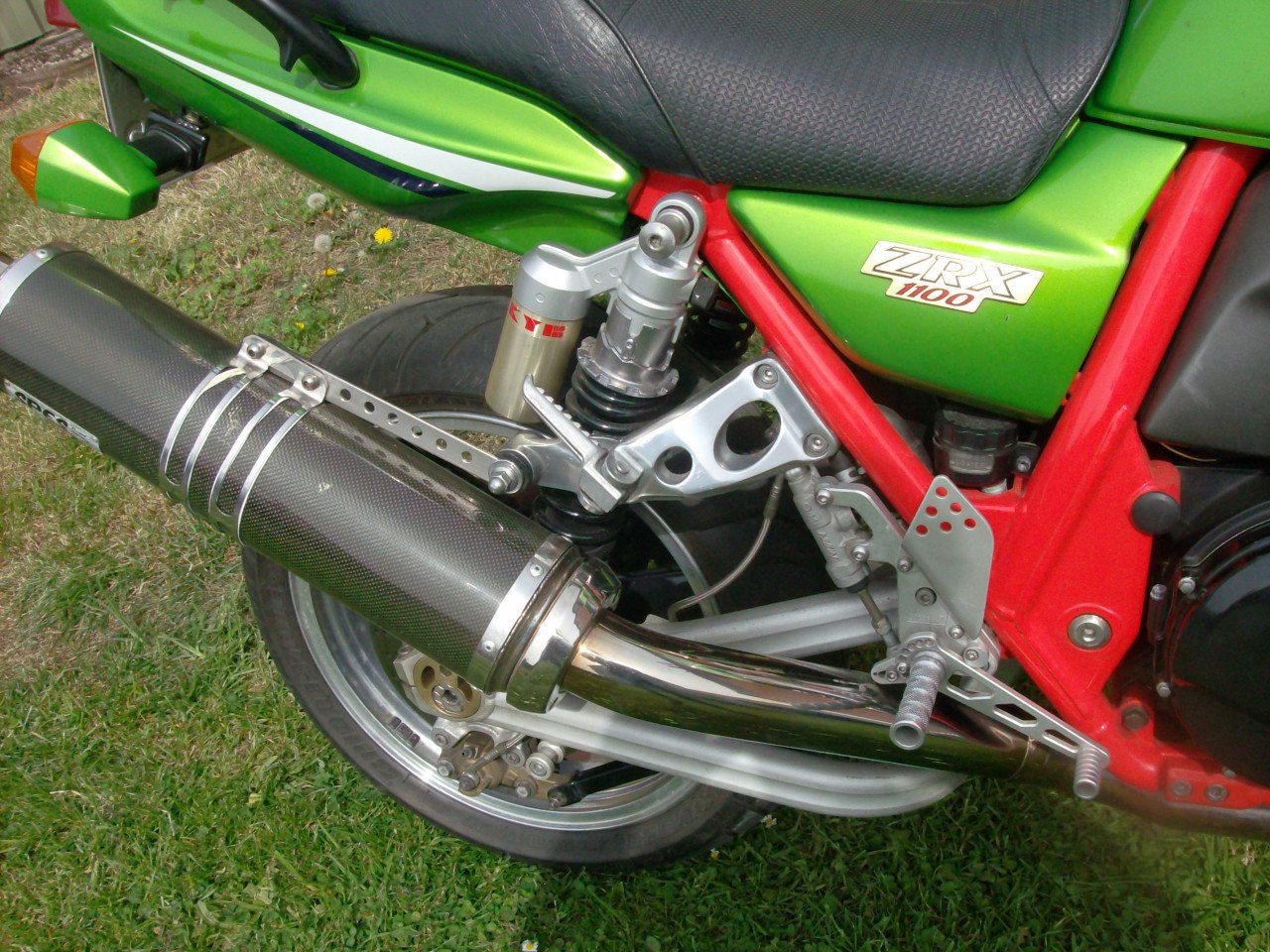 KAWASAKI  ZRX 1100R