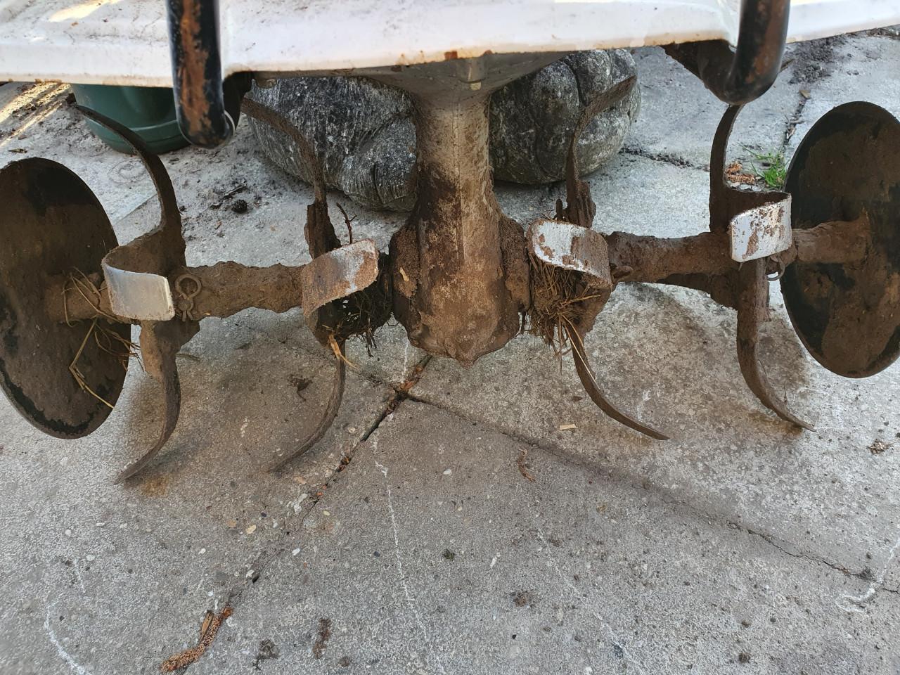 Nette goedlopende tuinfrees