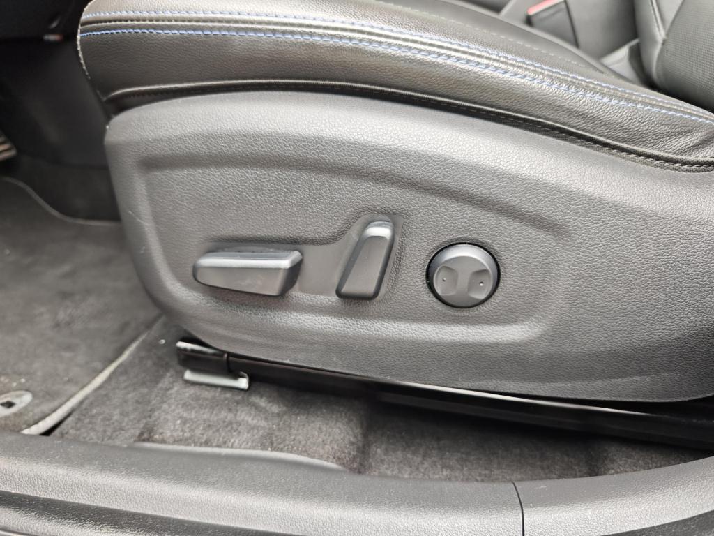 Hyundai Kona ev premium 64 kwh soh 98%