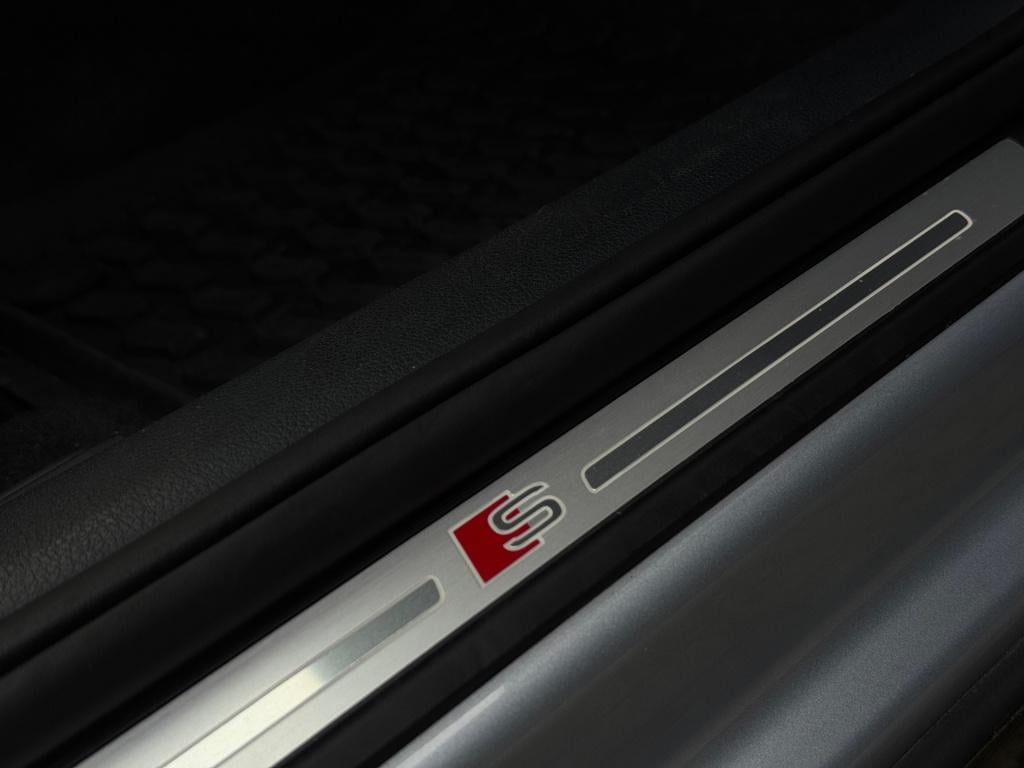 Audi Q2 35 tfsi s-line * virtual cockpit * keyless * matrix led