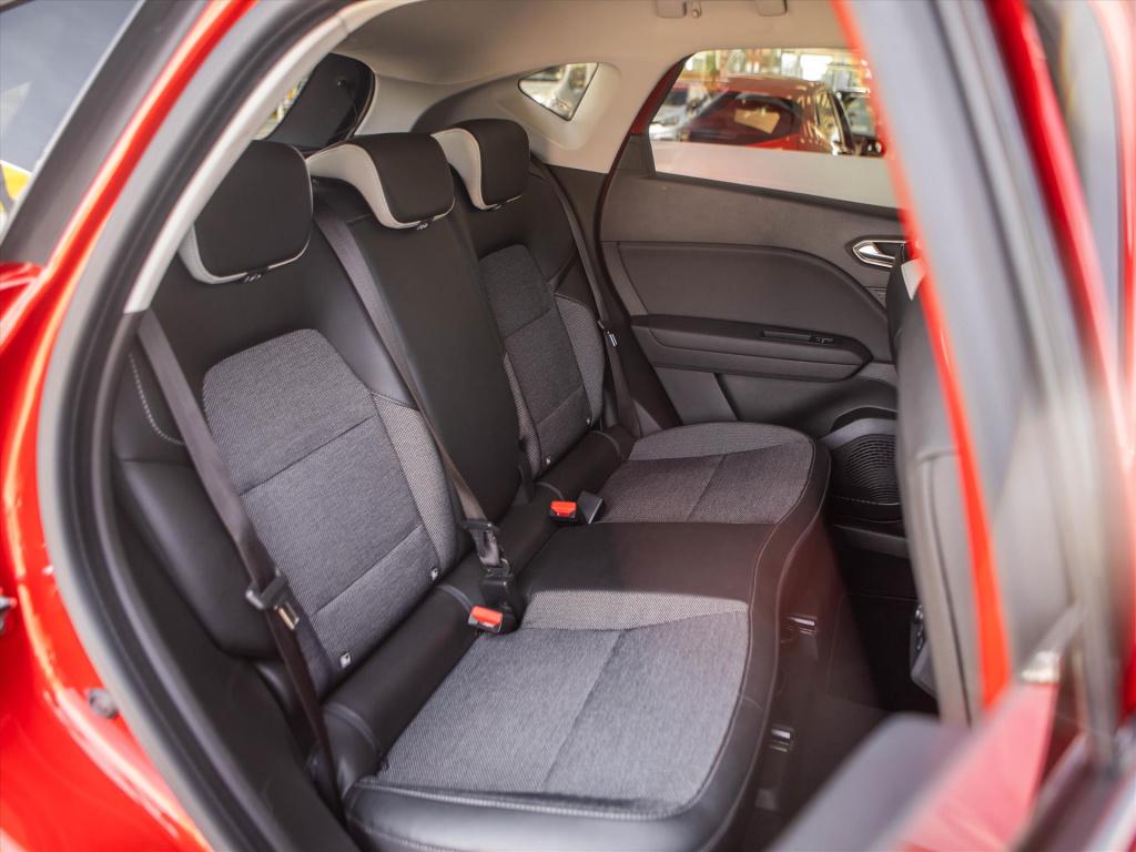 Renault Captur 1.3 tce 130pk intens | apple/android | camera | navigatie | 