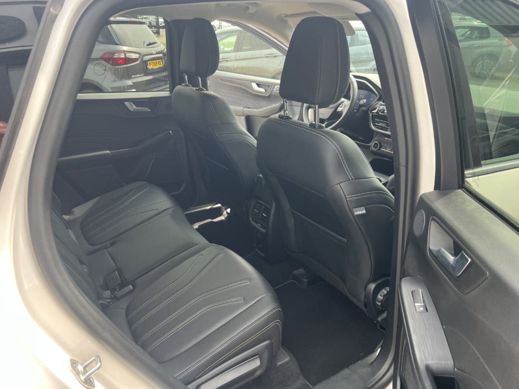 Ford Kuga 2.5 phev e-cvt 225pk vignale , winterpack , b&o , camera