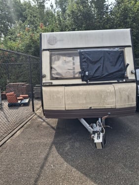 Te koop goedkope caravan