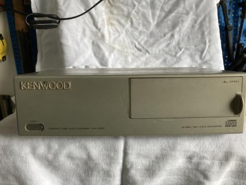 Autoradio met wisselaars