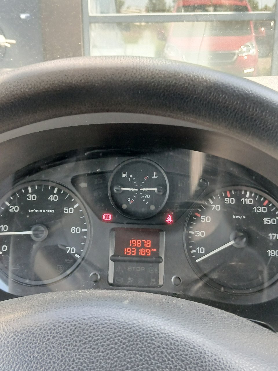 Peugeot Partner 1.6 HDI bestel-2017-km.191234 -airco-trekhk-navigatie-5800,