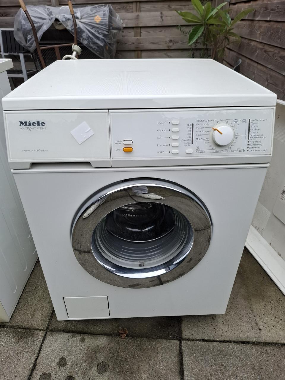 Miele wasmachine 5kg. Novotronic.En Bosch droger.