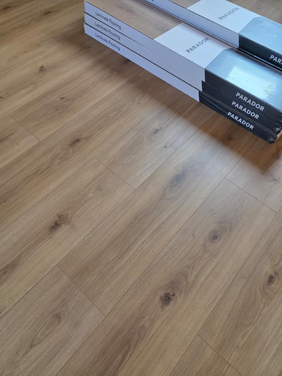 Nieuw Laminaat + ondervloer 15,3m2