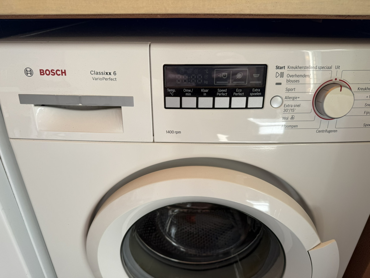 Te koop aangeboden: Bosch Classixx6 Varioperfect wasmachine