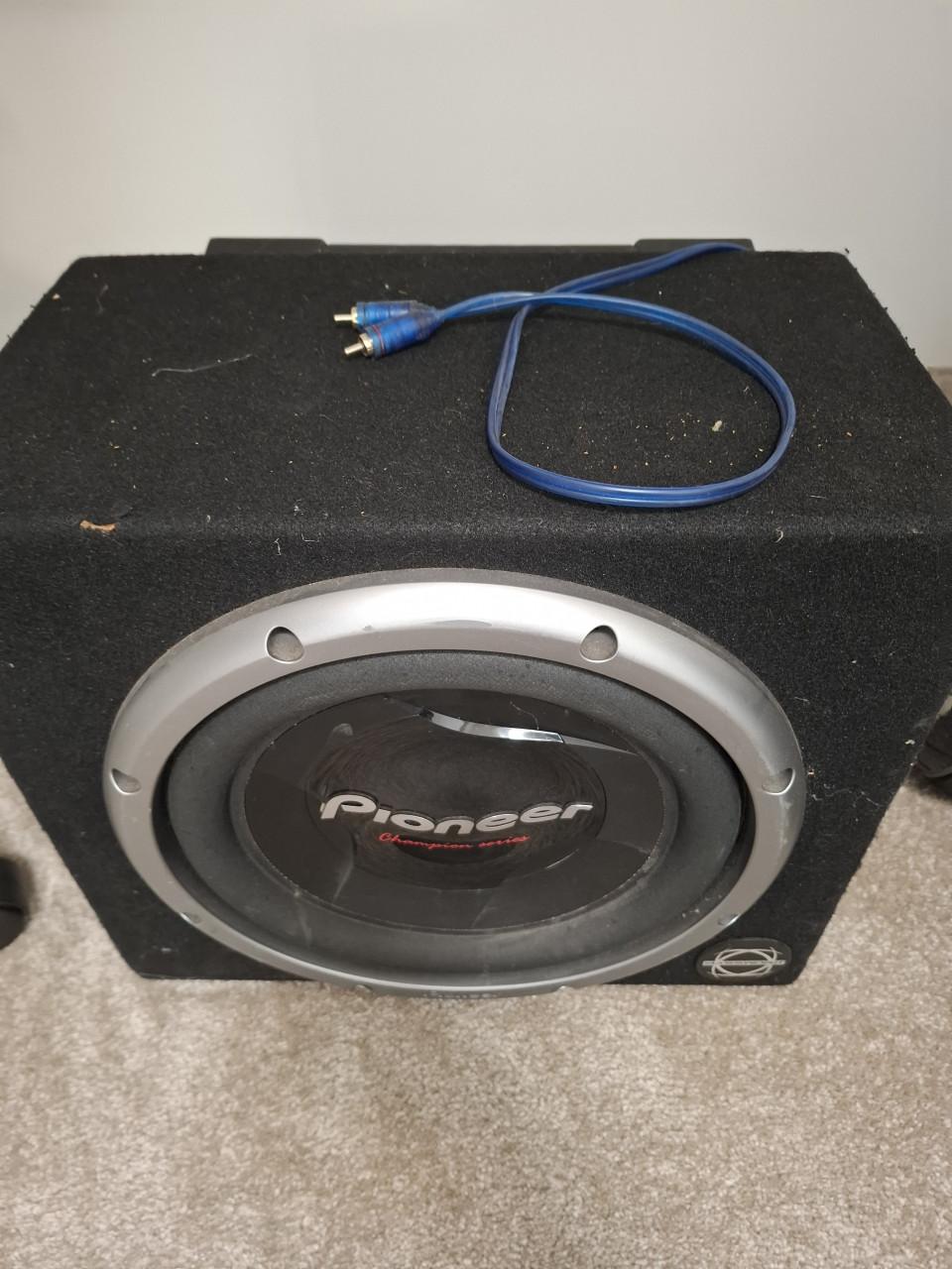 Pioneer subwoofer met versterker
