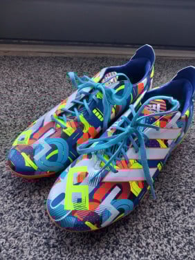 Adidas voetbalschoenen limited edition