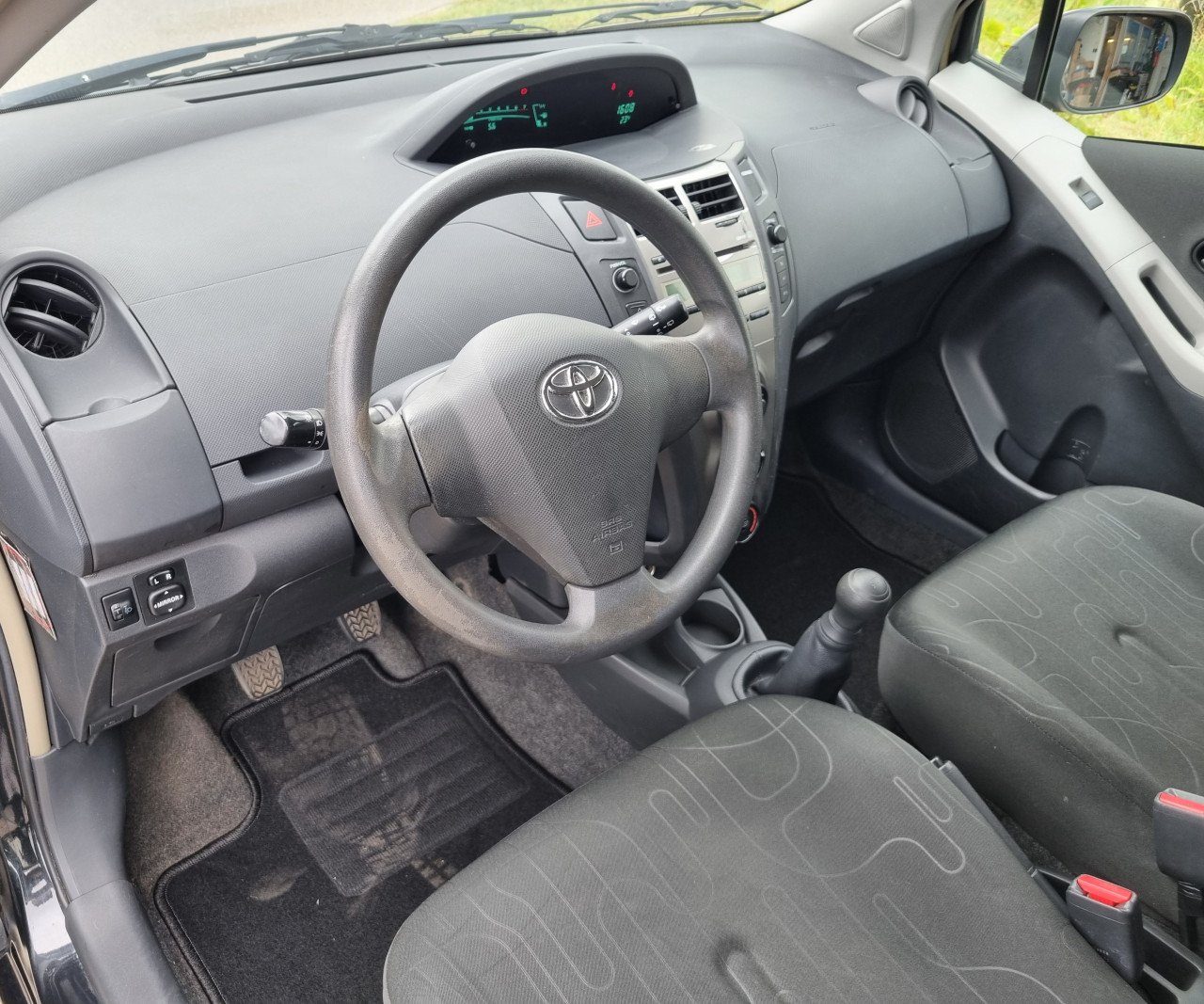 Toyota Yaris 1.0 VVTi Acces