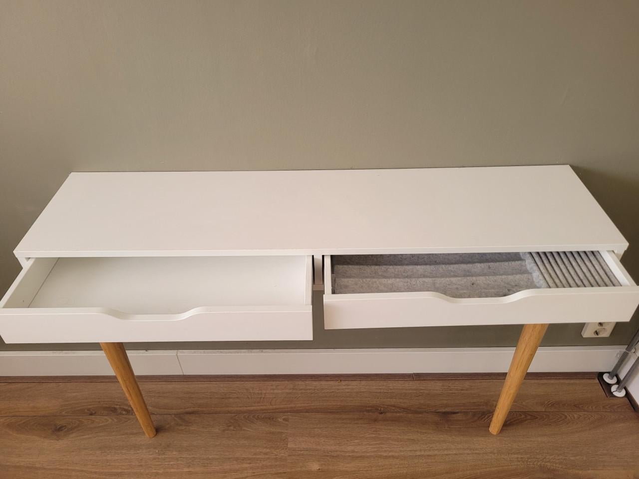 Wandplank/ kaptafeltje