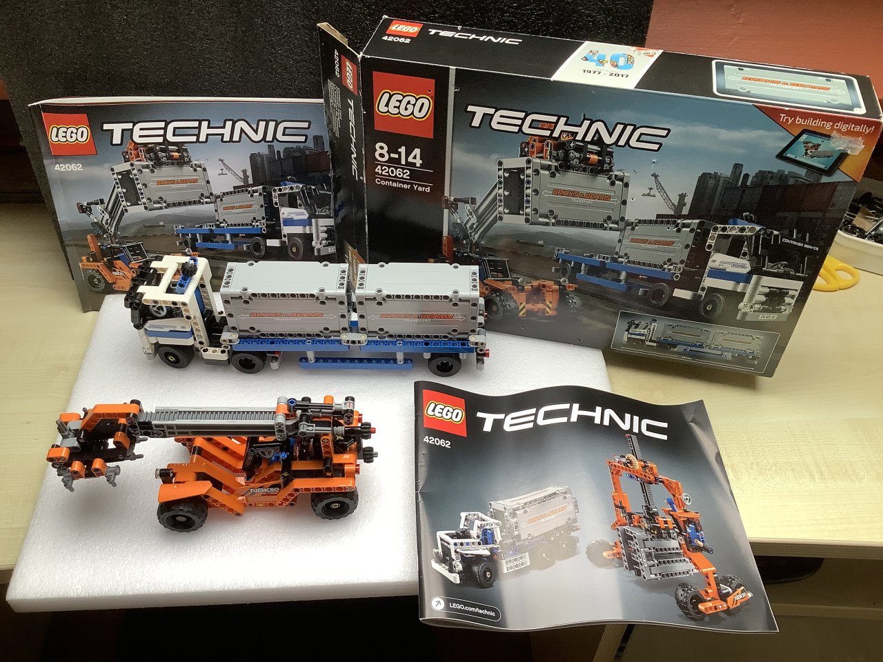 Lego Technic nr.42062 container overslag. Compleet in doos.