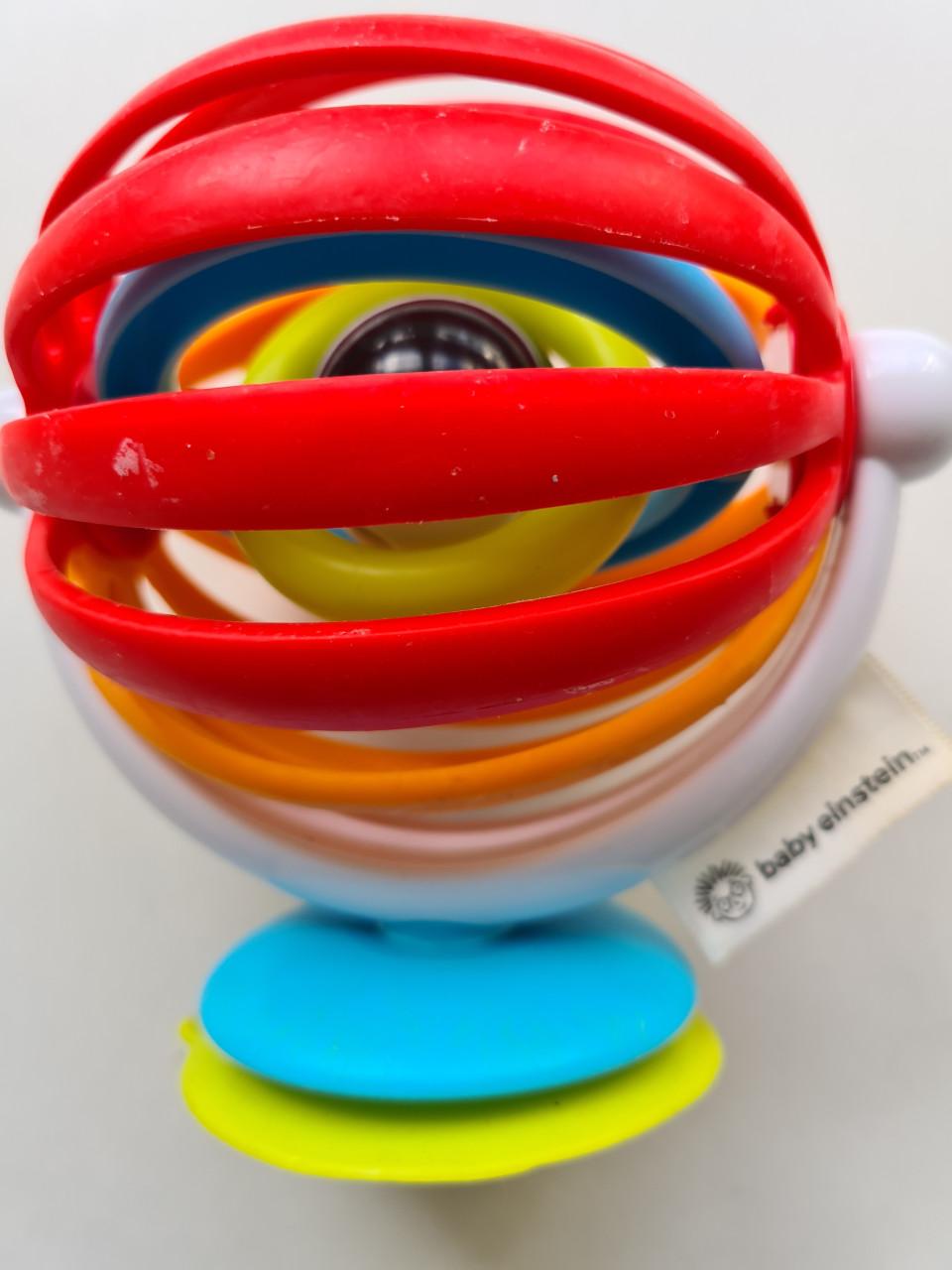 Baby Einstein Sticky Spinner. Een kleurrijk activiteitenspeeltje