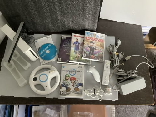 Nette en complete spelcomputer Nintendo Wii, wit met controller met Motion