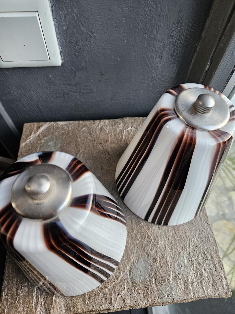 2 prachtige antieke glazen lampenkappen in zeer nette staat.