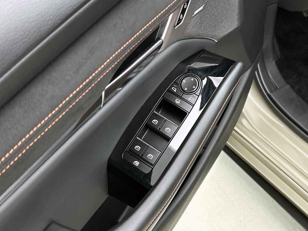 Mazda 3 2.0 e-skyactiv-g m hybrid 150 nagisa