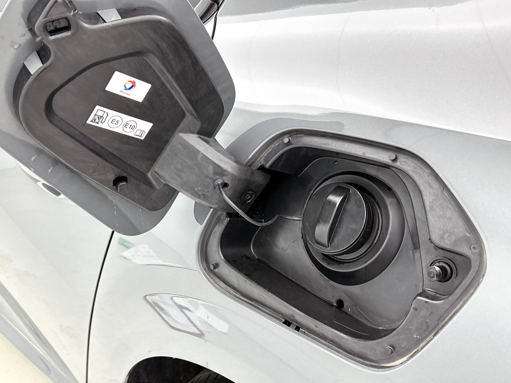 Peugeot 208 100pk allure | rijklaar | keyless | camera achter |