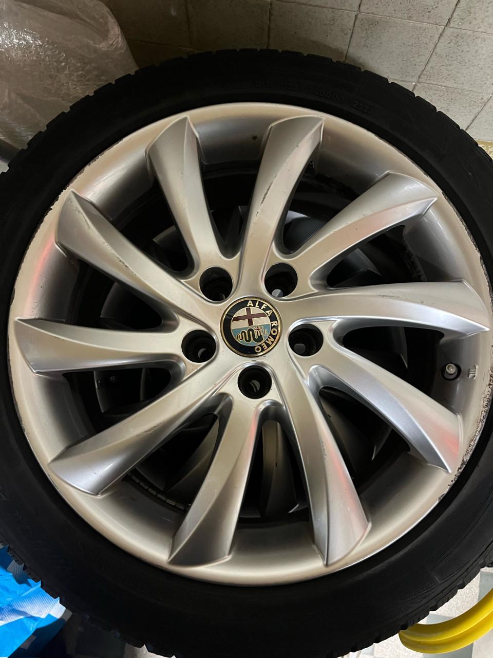 Winterbanden op velg.