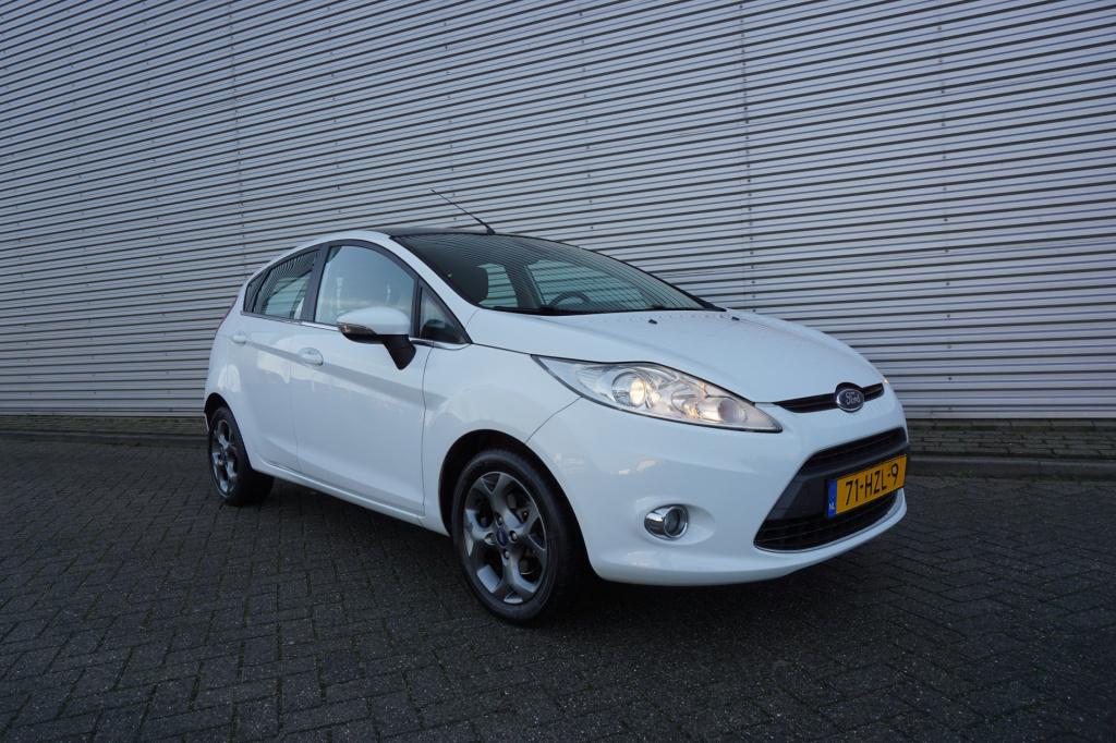 Ford Fiesta 1.25 titanium climate / cruise / elektr. ramen / parkeersens. /