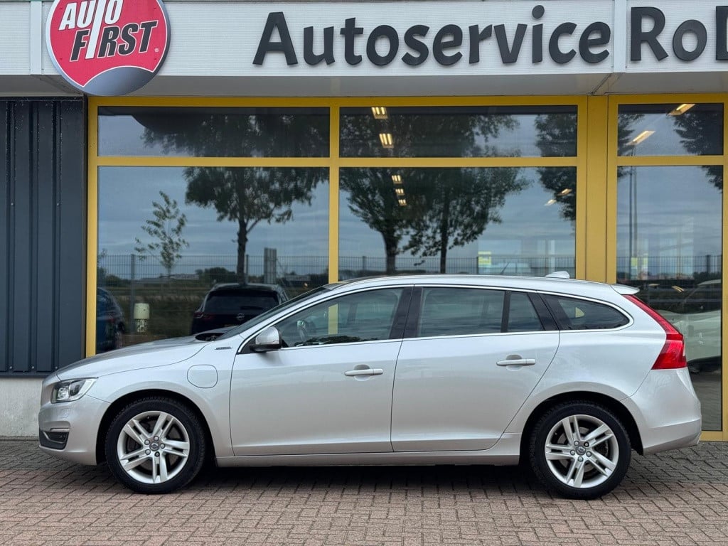 Volvo V60 2.4 d6 tw.en. r-des. automaat