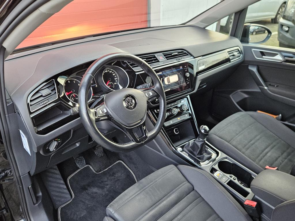 Volkswagen Touran 1.2 tsi highline business r-line 7-pers. | acc | camera