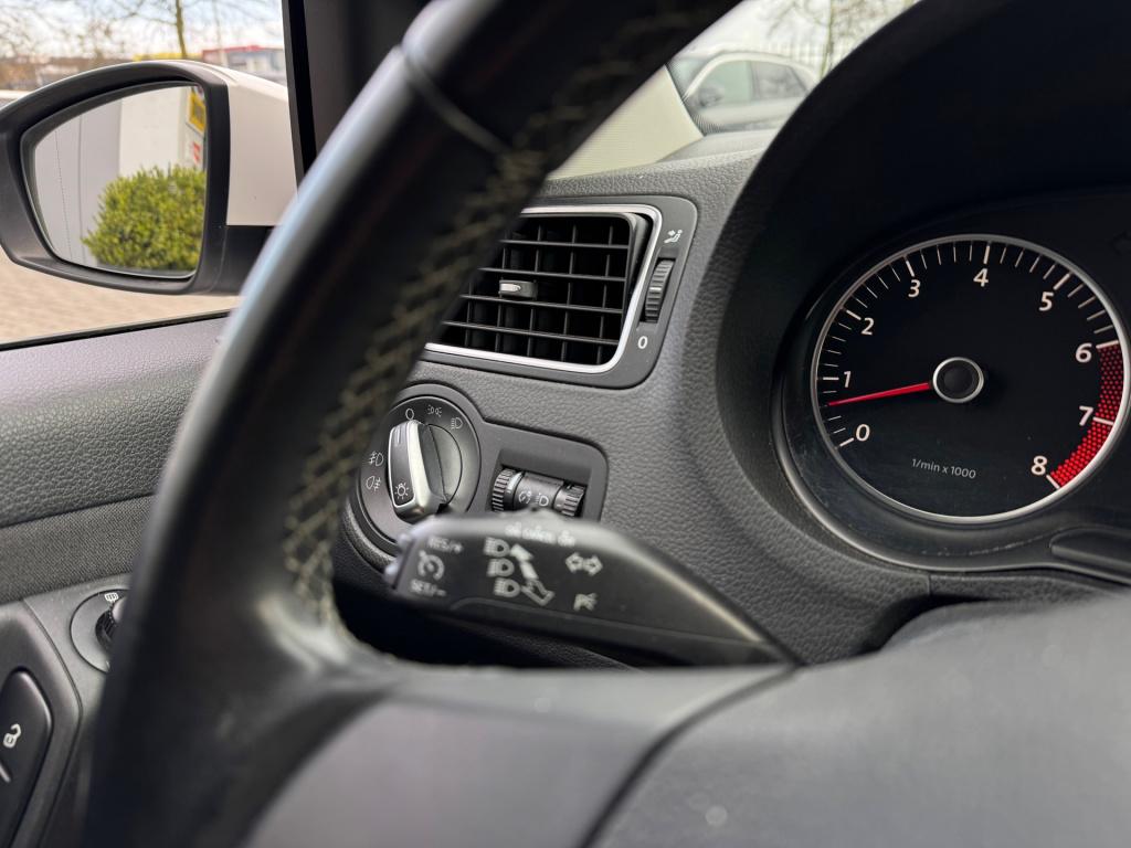 Volkswagen Polo 1.2 tsi team * cruise control * stoelverwarming * pdc