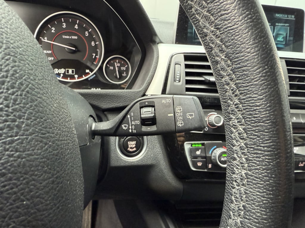 BMW 3-serie touring 318i automaat high executive sportline