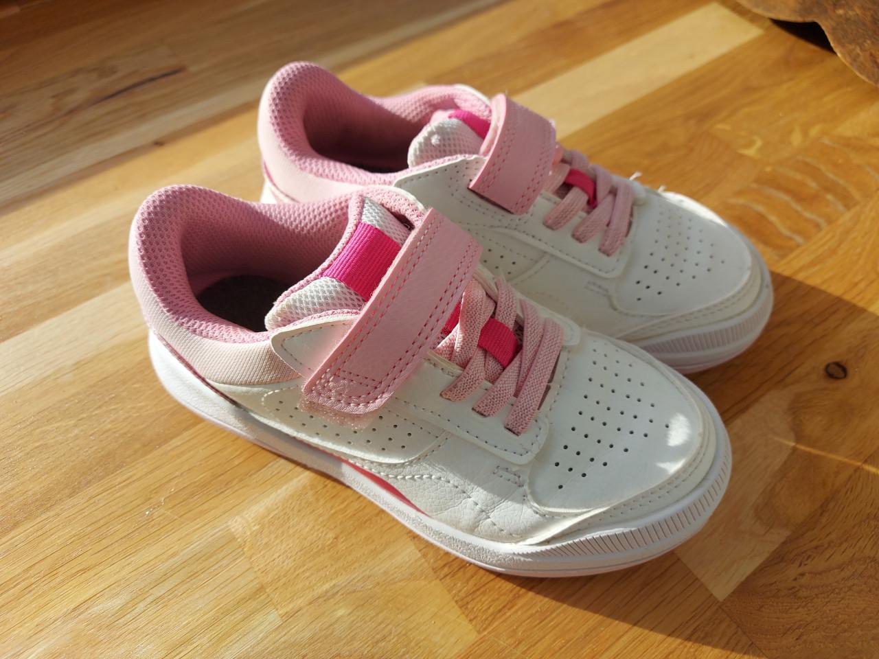 Decathlon gymschoenen mt 29