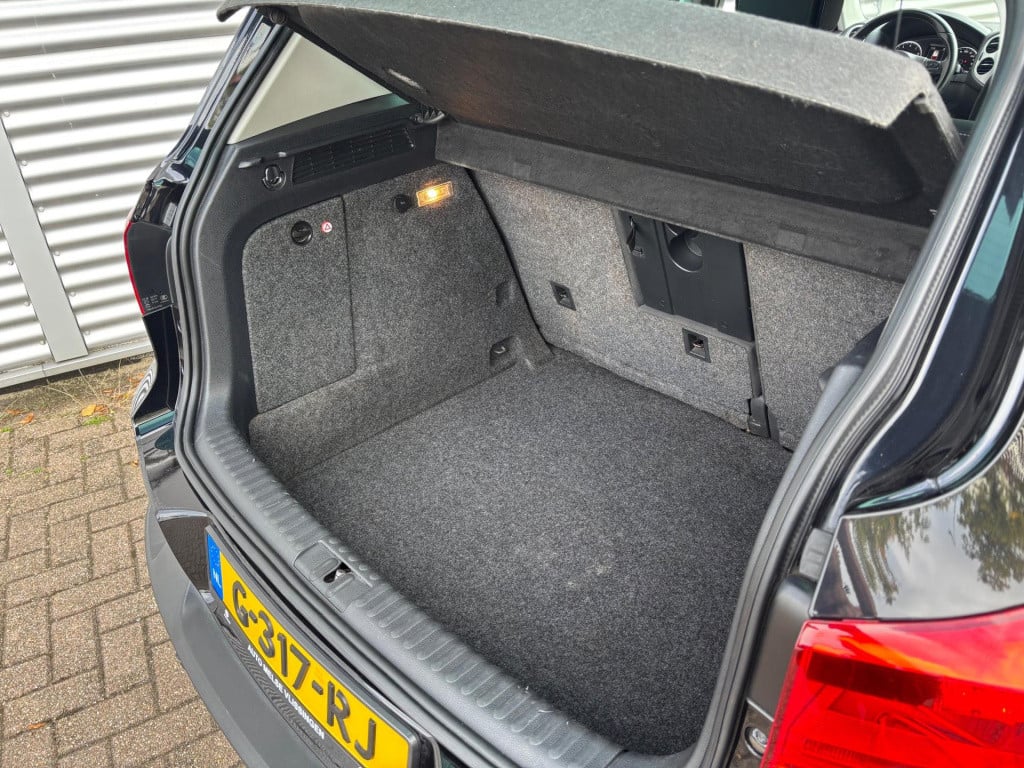 Volkswagen Tiguan 1.4 tsi sport&style dsg automaat