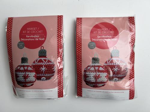 Kerstballen haken...2 pakketjes...nieuw!