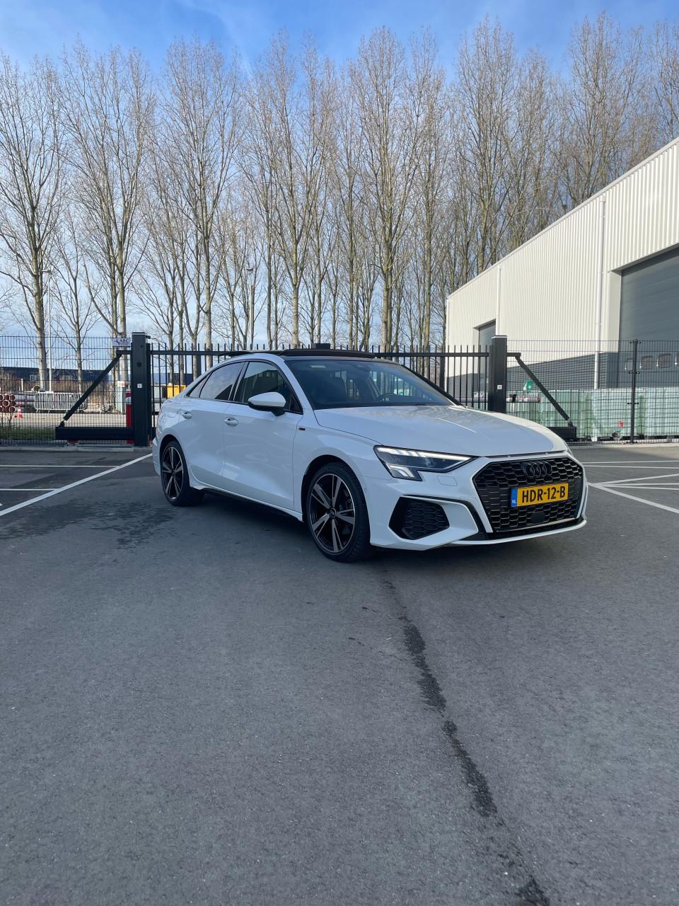 Audi A3 1.5 TFSI MHEV S-Line Wit