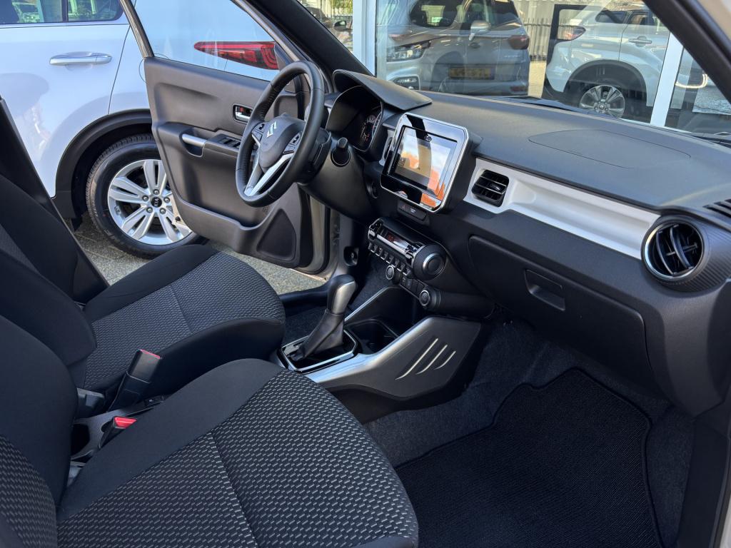 Suzuki Ignis automaat style1.2 smart hybrid