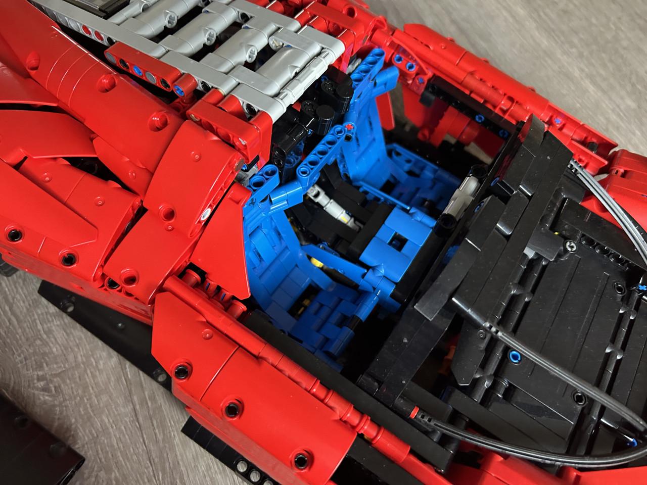 Lego Technic Supercar 42143 – Ferrari Daytona SP3
