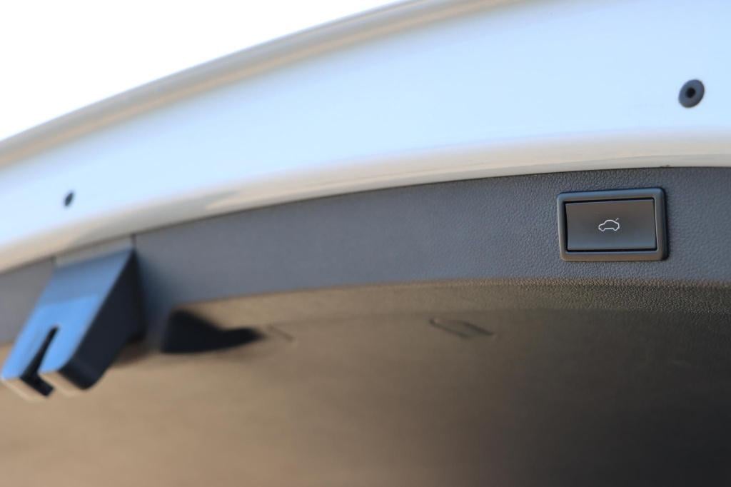 Skoda Kodiaq 1.5 tsi sportline business 150pk dsg7 7p. | pano | trekhaak | 