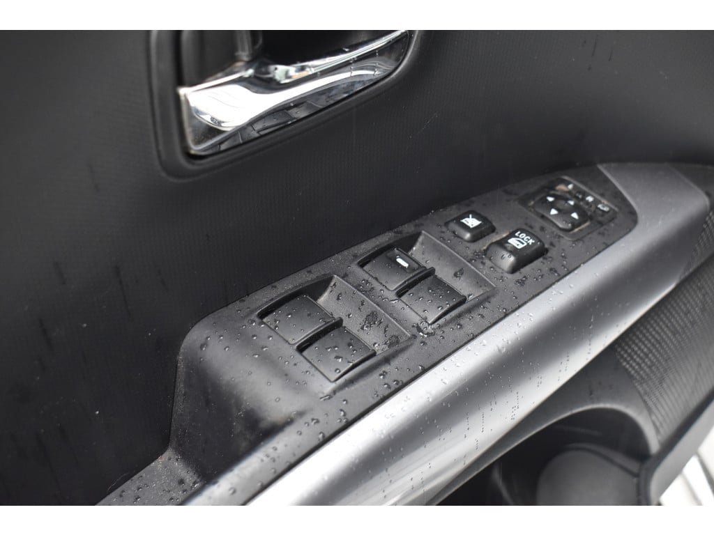 Mitsubishi Outlander outlander 2.2 di 4wd geel kenteken leder, navi, camera