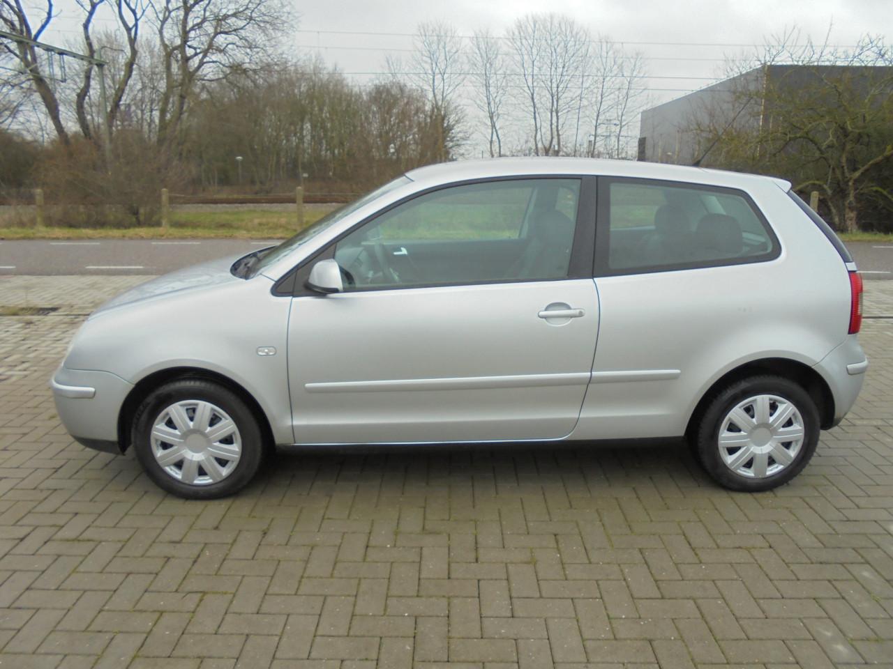 Polo 1.4 I -16V  Turijn uitvoering met N.A.P Apk Februari 2027